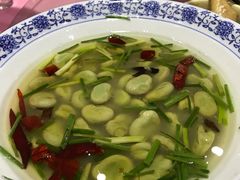 -侬佳蒸菜馆(听潮店)