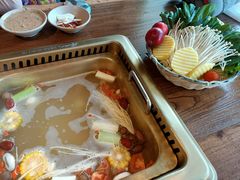 -东巴人鱼豆花火锅(幸福街店)