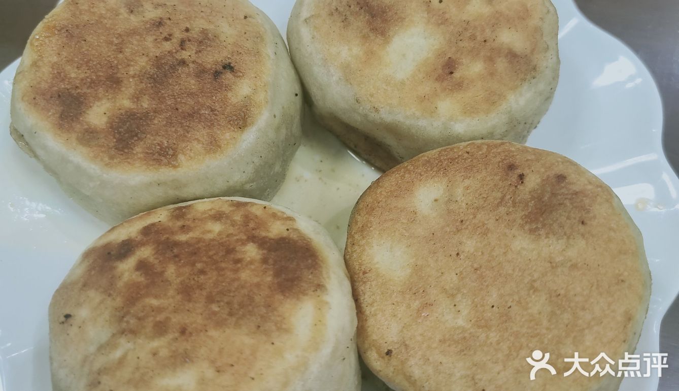 应该是提前做好的，不是现做出来那么烫嘴 酸辣汤味道不错