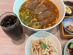 -康师傅私房牛肉面(马泉营奥莱店)