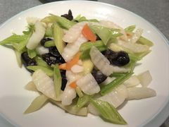 -小船渔村·大连菜(新华街店)