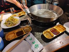-佟爷·老北京炙子烤肉(动物园店)