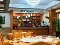 -华庭食府(光明店)
