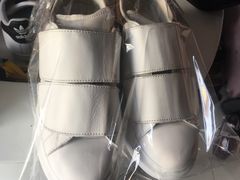 -京伟修鞋洗鞋奢侈品皮具护理店
