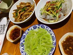 -琥珀老六龙虾(四里河店)