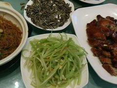 -高第街56号餐厅(宝龙店)