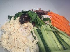 鸡丝凉米线-云海肴·汽锅鸡·云南菜(领展购物广场·中关村店)