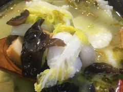 -周鱼小馆石锅酸菜鱼(活力汇店)