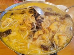 -鹤乡东北菜(崮山路店)