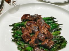 樟树港辣椒炒雪花牛肉-青岛遇见米兰(八大关店)