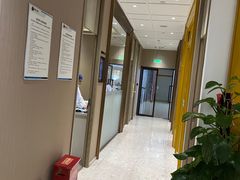 -柏乐口腔医院·舒适化无痛种植牙中心(东盟商务区院)
