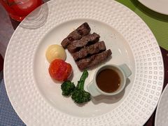 -青岛香格里拉·鱼跃地中海西餐厅