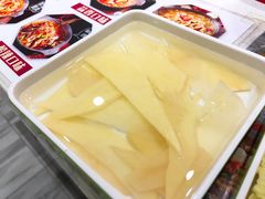 -极有家小鱼小鸡石锅煲(佳兆业店)