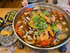 -老东镇啤酒屋海鲜加工·蒸汽海鲜·海鲜烧烤(台东店)