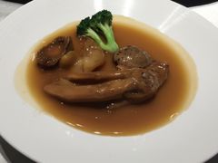 鲍汁凤爪-皇朝会.经典传统粤菜(外滩店)