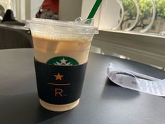 拿铁-星巴克臻选(广州沙面店)