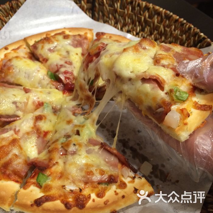 岳塘区披萨店：让味蕾享受一场环球旅行