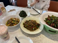 -阿瓦山寨·湘菜现炒·剁椒鱼头王(咸阳总店)