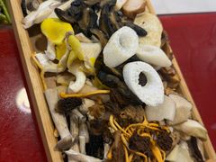 -草墩罗非鱼庄•野生菌•腊排骨(七星街上段店)