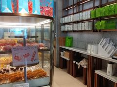 面包甜点陈列柜-奈雪的茶(大梅沙8号仓店)