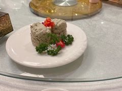 香椿苗黑豆腐-峨嵋酒家(王府井店)