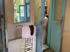包房-华春餐馆(鱼山路店)
