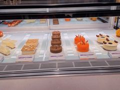 -潮一不贰·法式甜品·生日蛋糕·西式简餐(外滩店)