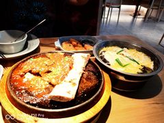 -蜜桃餐厅·伴山(绿宝广场店)