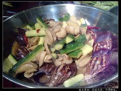 白玉蜗牛-可可大虾武汉土菜大排档(万松园1店)