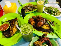 -明记烧鱼美味店