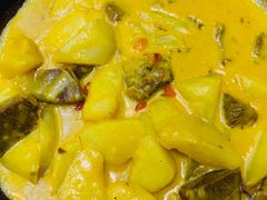 -香巴拉云南餐厅(华莱坞店)