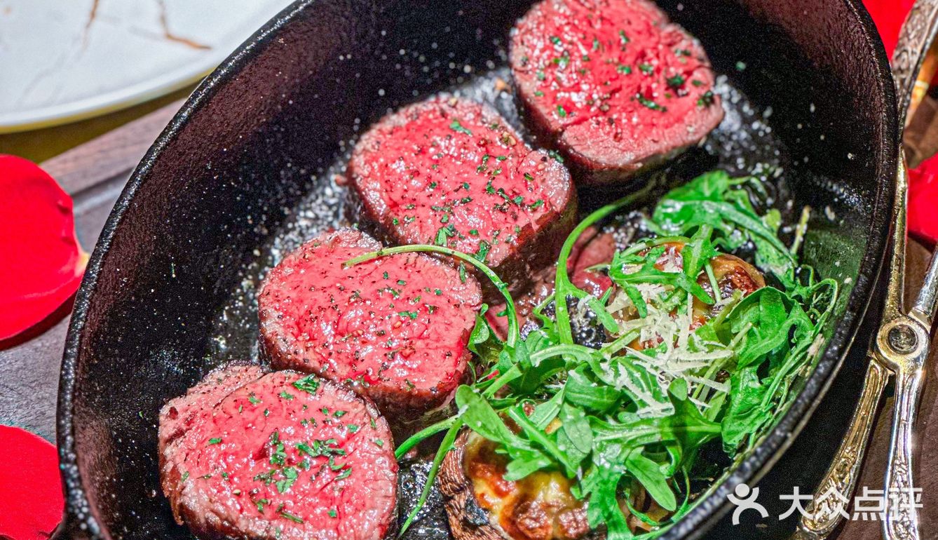 🌈和对象在这里过纪念日，一整个被浪漫哭