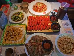 -肥肥虾庄·金牌油焖大虾(沙湖店)