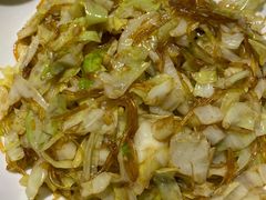 炝炒圆白菜粉丝-旺顺阁鱼头泡饼(常营店)