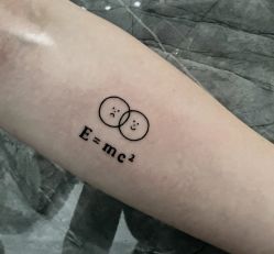 -明星刺青·洗纹身