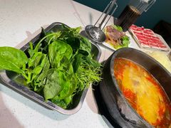 -贵府酸汤牛肉火锅·贵州老字号(飞山街店)