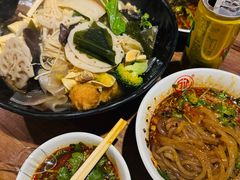 -万记麻辣烫国展总店