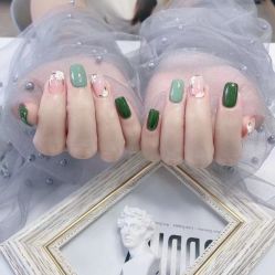 -尤米一站式美甲美睫