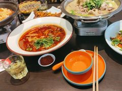 -川流不息·地道川菜·小龙虾(松东路店)