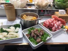 -百品聚旋转火锅(号外店)