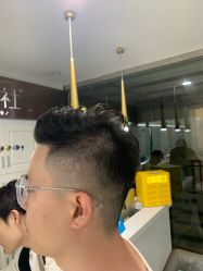 -镁连社·美联社