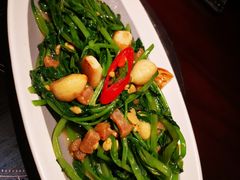 蒜子油渣炒空心菜-上名堂·鱼头好吃(体育场路店)