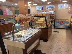 面包甜点陈列柜-光明牛奶棚(南泉店)