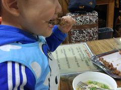 -陇上全荟兰州传统牛肉面(延吉路店)