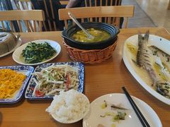 -品鲜村农家菜·阳澄湖大闸蟹(总店)