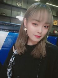 -MOVAN  HAIR莫凡匠人发型屋