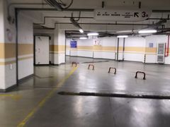 -中原城市广场-停车场