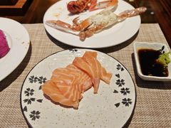 -广州万富希尔顿酒店·感趣自助餐厅·金秋蟹宴生蚝海鲜刺身