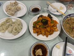 猪肉酸菜-听涛雅苑百味饺子老家菜馆