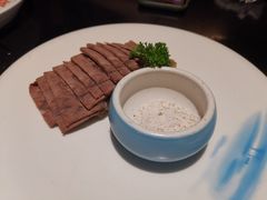 古法盐蘸牛肉-老头儿油爆虾·知味杭州(爱琴海购物中心)